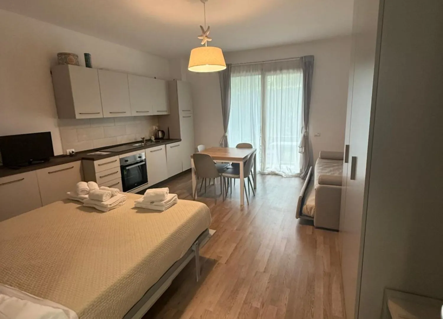Residence San Francesco 蒂勒尼亚 公寓式酒店