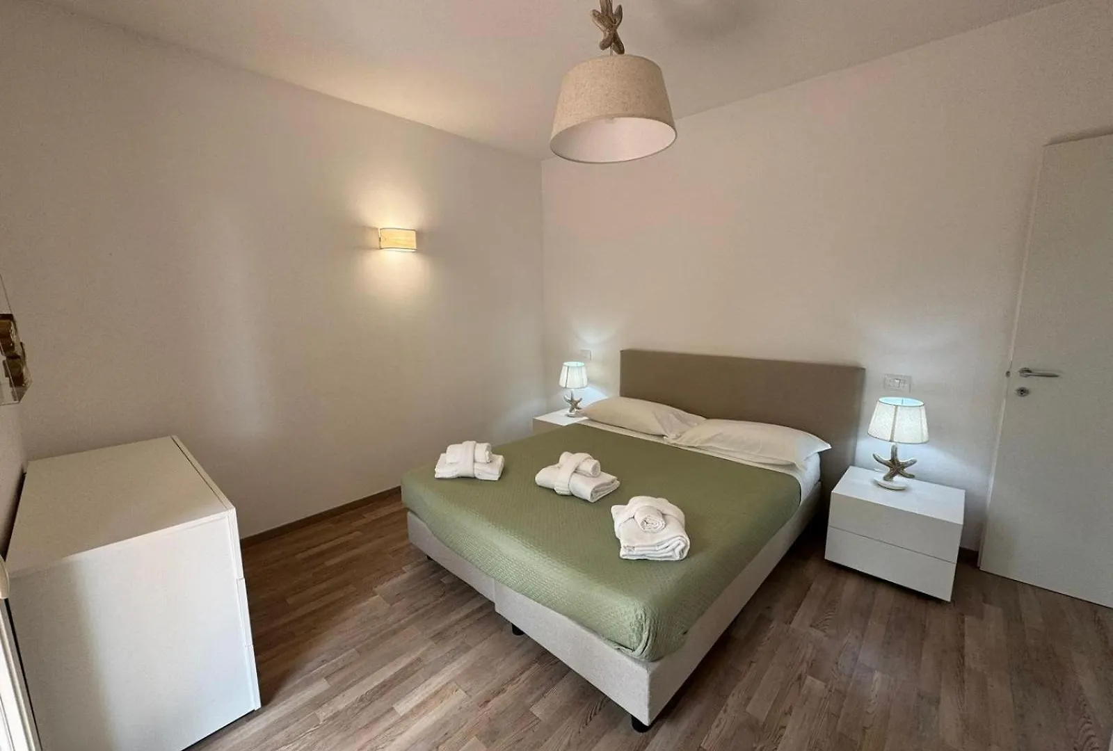 Residence San Francesco 蒂勒尼亚